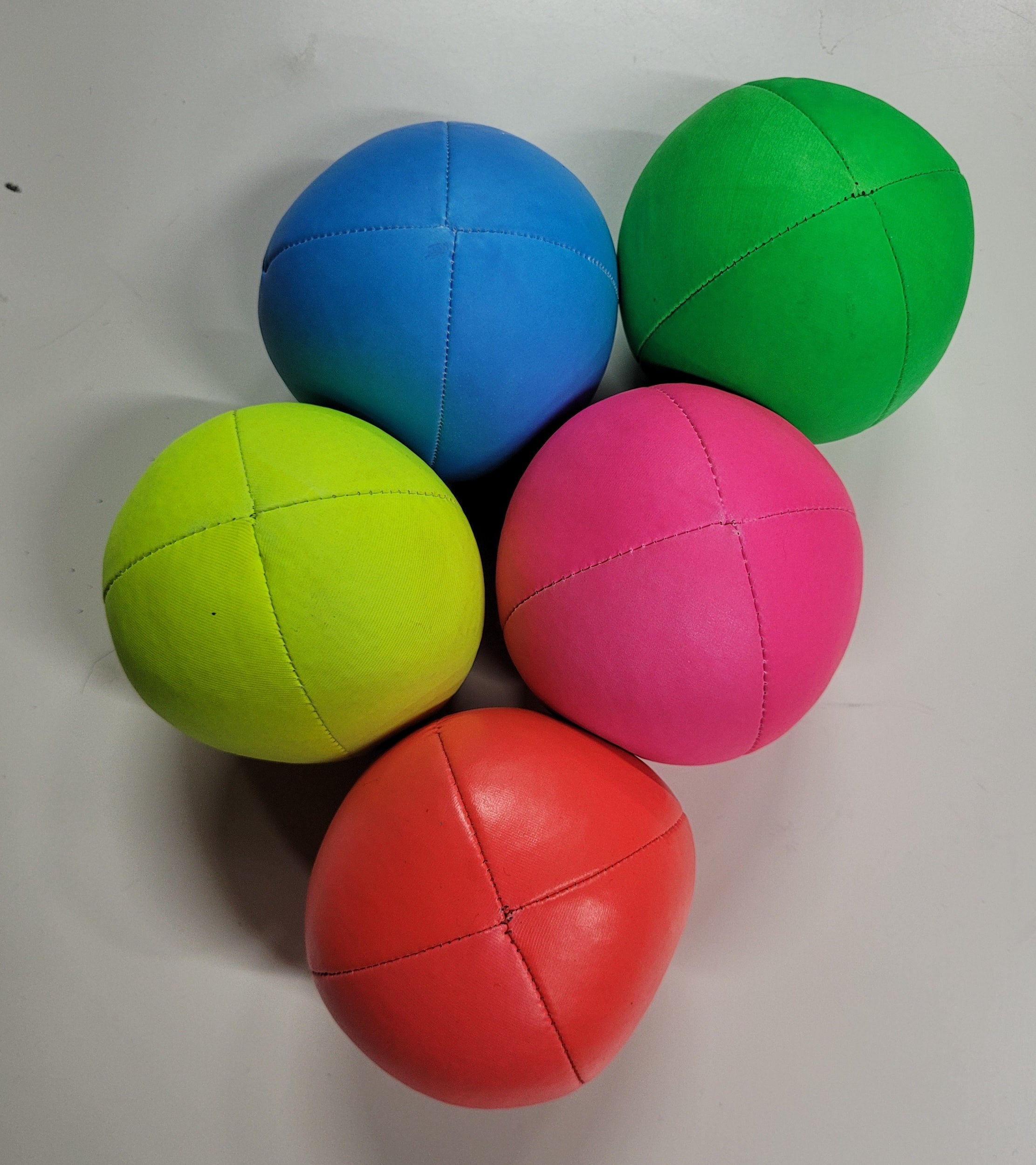 Juggle Dream 180g Thud Juggling Ball Mixed Set of 3 Bargain baseme