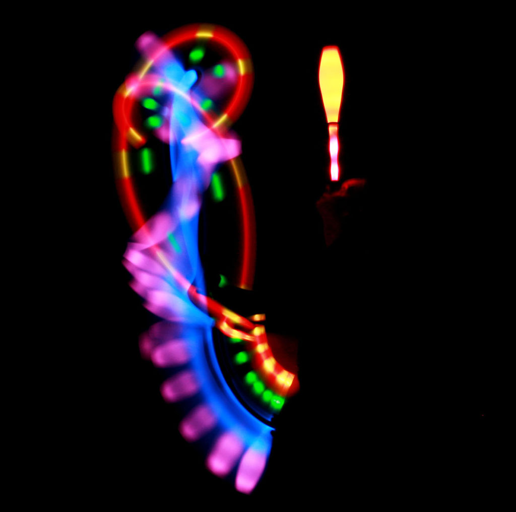 Kosmos JS2 Super Nova LED Juggling Club