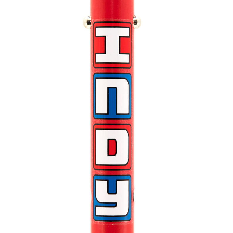 Close- up of Indy logo on Stilt