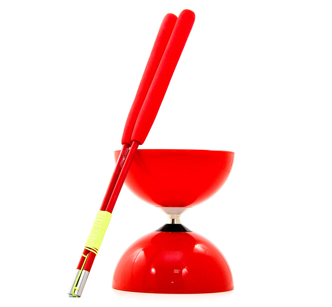 Juggle Dream Big Top Bearing Diabolo & Superglass Diablo Sticks - red colour