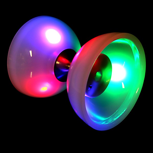 Glow in the dark LED diabolo