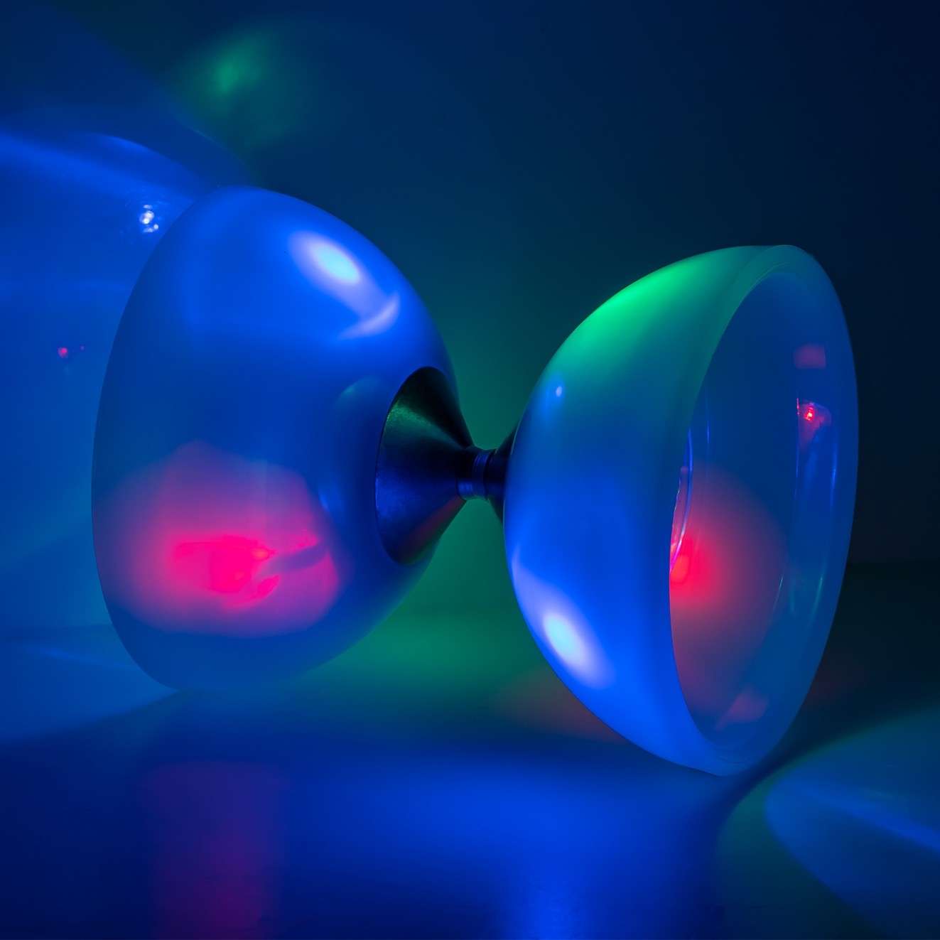 Juggle Dream | Carousel LED Fixed Axle Diabolo