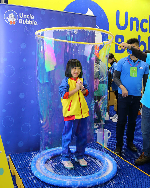 Uncle Bubble Mega-Loop Kit - Giant Bubble Wand & 1:3 Concentrate Set