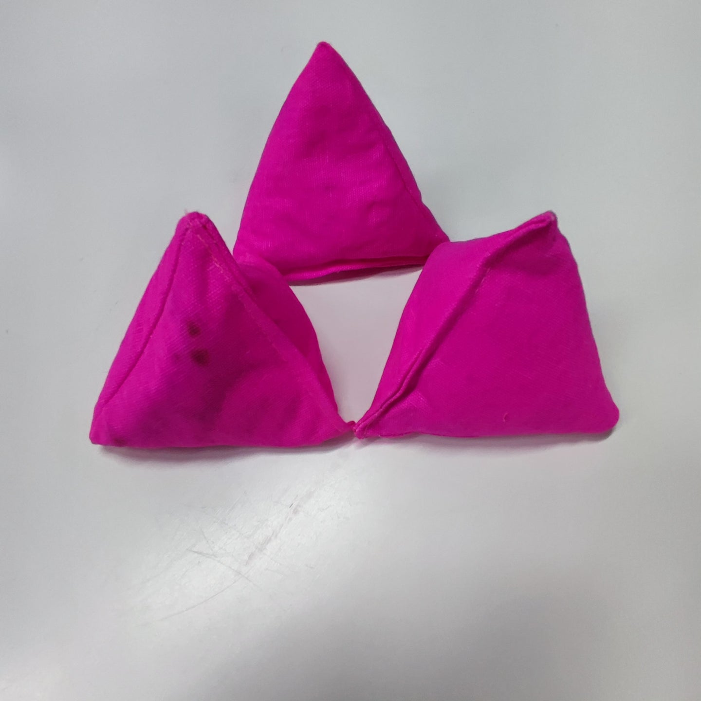  Juggle Dream Tri-it Pyramid Bean Bag -PINK-  Bargain Basement - RRP £1.30 